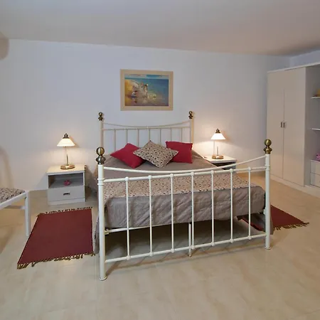 ヴィラ Audiencia 159